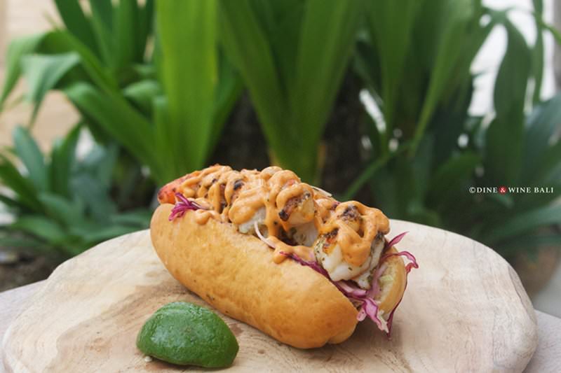 Dine & Wine Bali Best Restaurants & Culinary Guide Bali Mrs Sippy Bali International Comfort Food Seminyak Grilled Prawn Bun