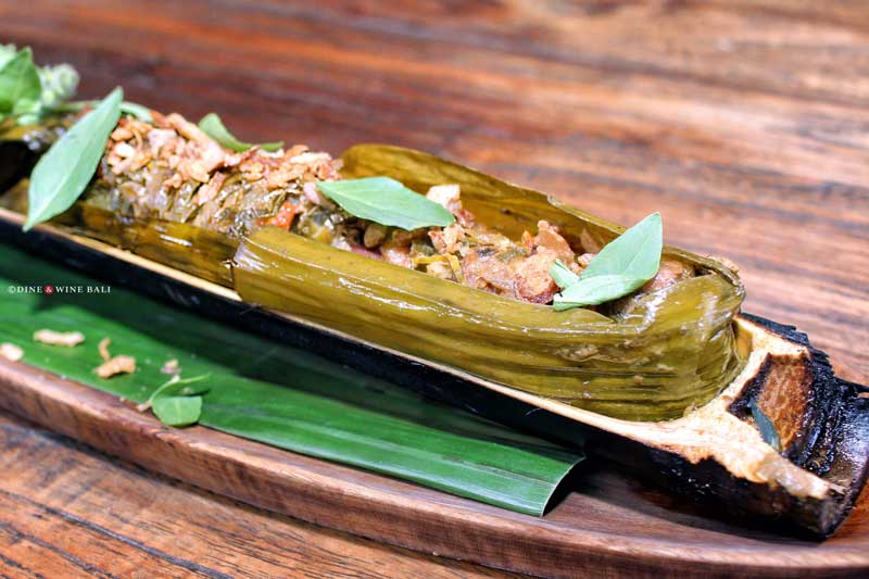 Dine & Wine Bali Best Restaurants & Culinary Guide Bali Spotlight Foodies Notes Review Liap Liap Ubud Heritage Indonesian Heritage Cooking Organic Farm Duck grilled in Bamboo