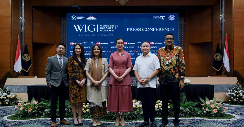 Launching Wonderful Indonesia Gourmet by Indonesian Minister of Tourism Widiyanti Putri Wardhana with WIG Committee Ibu Vita Datau and Kevindra Soemantri